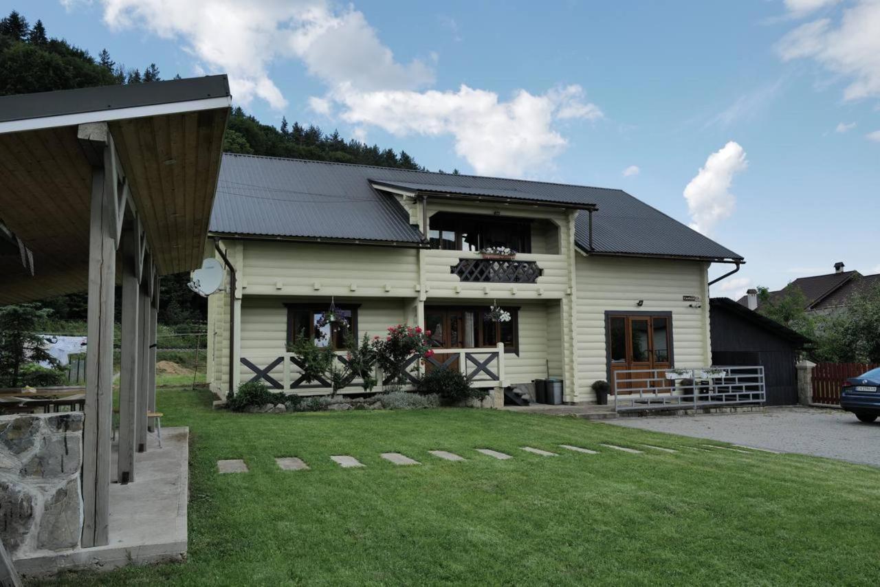 Hotel Lucy Yaremche Exterior foto